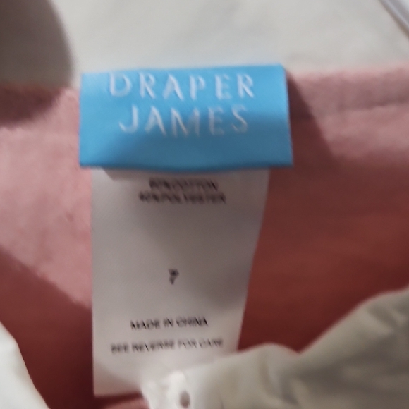 Draper James Adorable and Comfortable Set/Pink Top and Navy Skort for Girls - Picture 6 of 13